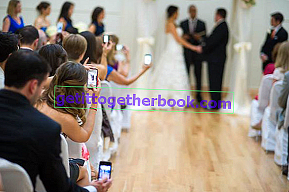 ソーシャルメディアでの結婚式の瞬間